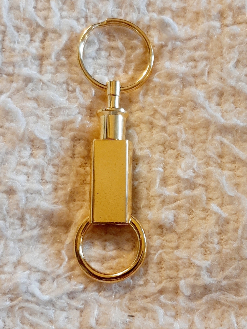 Coca Cola Gold-tone Keychain Split Ring Accessory - Picture 3 of 8